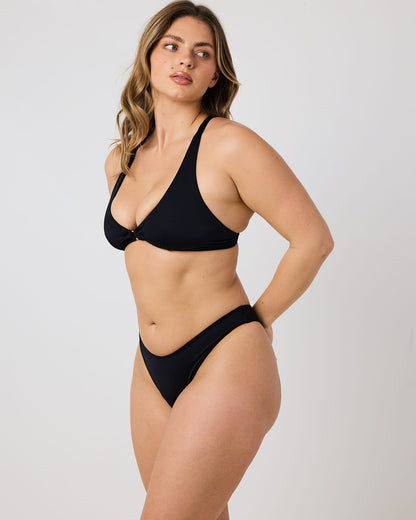 Balandra Bottoms - Pitch